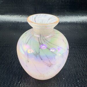 Vintage Silvestri Art Glass Bud Vase Pink Iridescent Finish Glass Vase Glassware